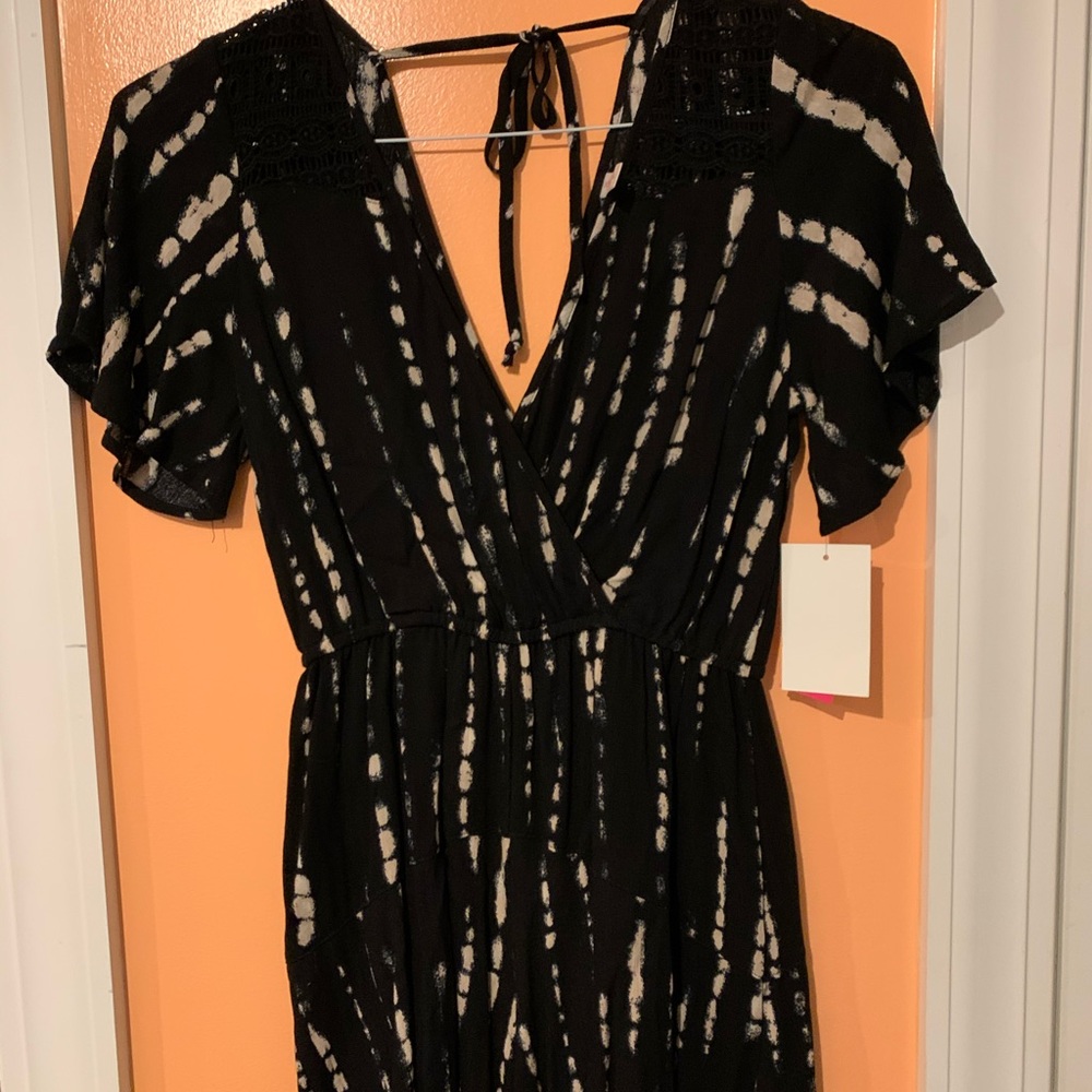 Romper - Picture 2 of 2